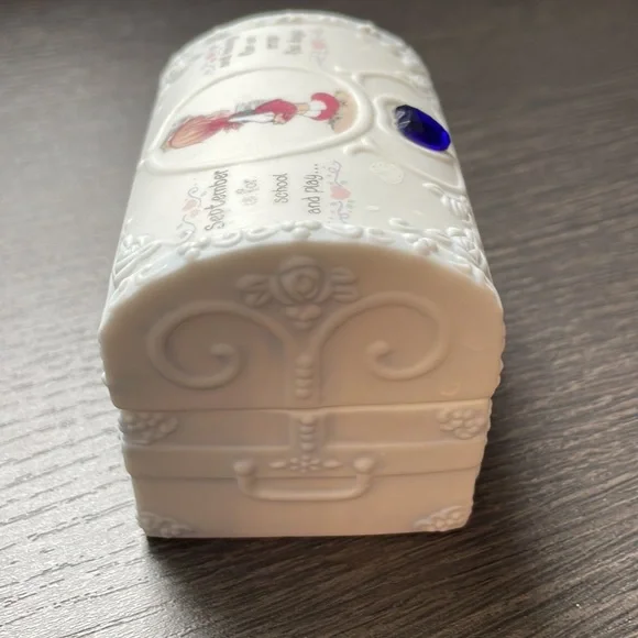Precious moments trinket box - Picture 5 of 6